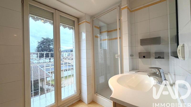 Maison de ville - 268 m² - 9 pièces