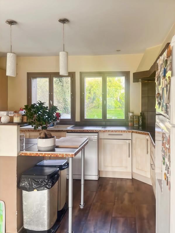 Propriété - 221 m² - 8 pièces