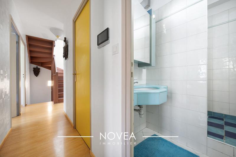 Maison - 154 m² - 9 pièces