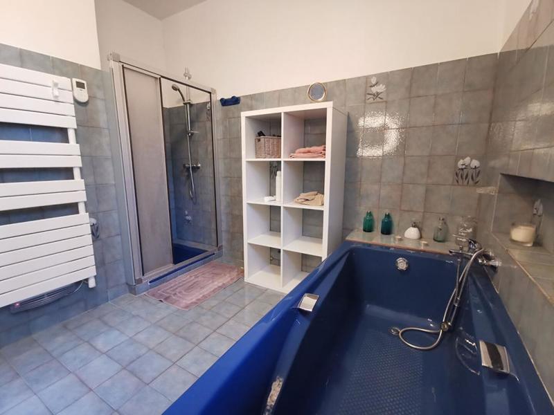 Propriété - 158 m² - 6 pièces