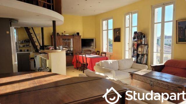 Chambre - 15 m² - 1 pièce