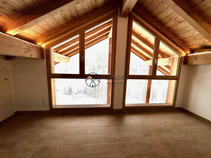 Châlet - 257 m² - 10 pièces