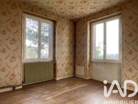 Maison - 240 m² - 10 pièces