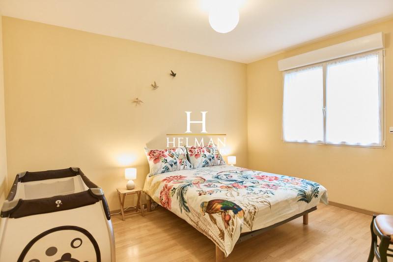 Maison - 177 m² - 7 pièces