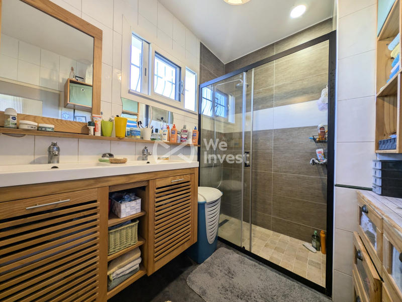 Maison - 98 m² - 5 pièces