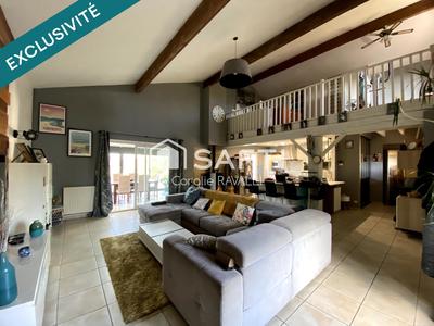 Maison - 163 m² - 6 pièces