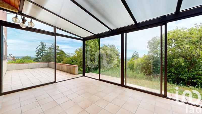 Maison - 233 m² - 7 pièces