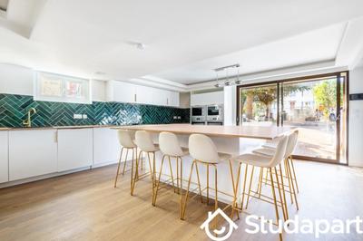 Chambre - 13 m² - 1 pièce