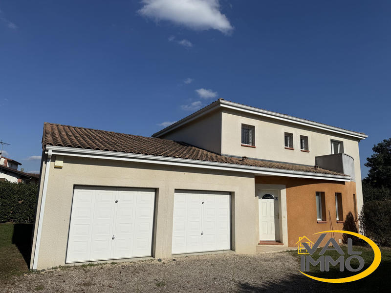 Maison - 140 m² - 6 pièces