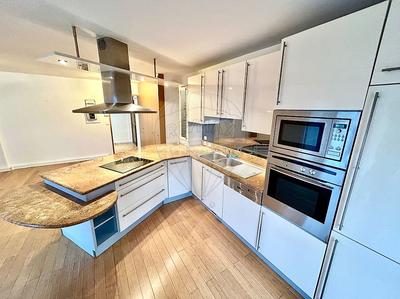 Appartement - 81 m² - 3 pièces