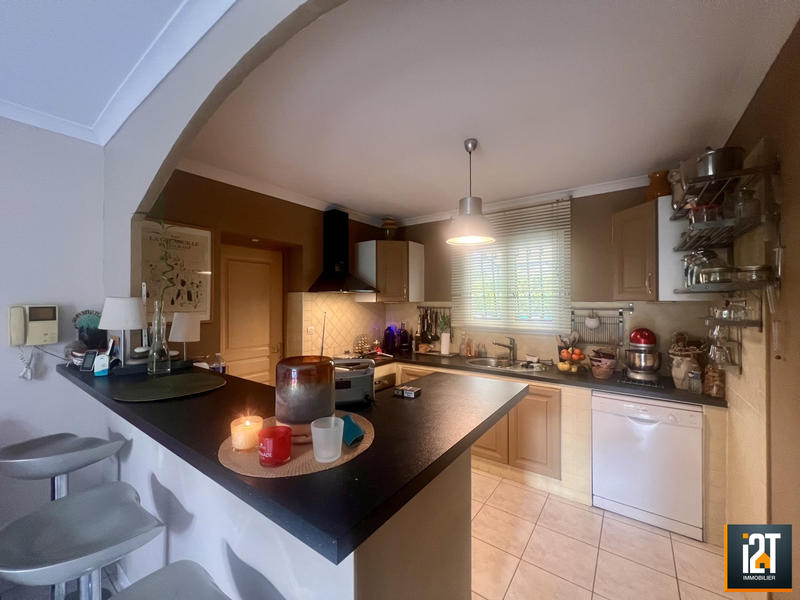 Maison traditionnelle - 96 m² - 4 pièces