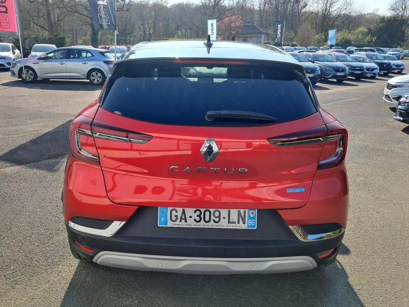Renault Captur E-Tech Plug-in 160 Intens