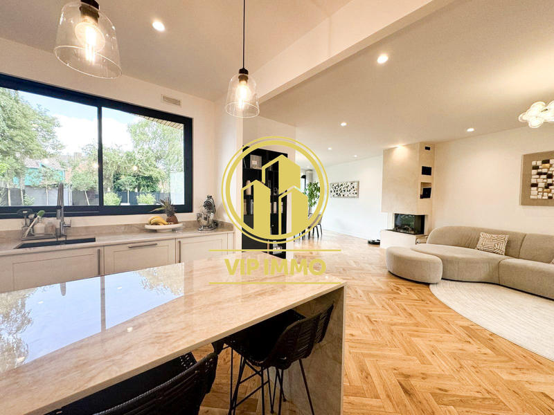 Maison contemporaine - 160 m² - 8 pièces