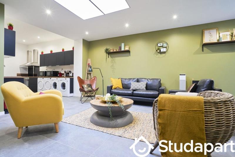 Chambre - 12 m² - 1 pièce