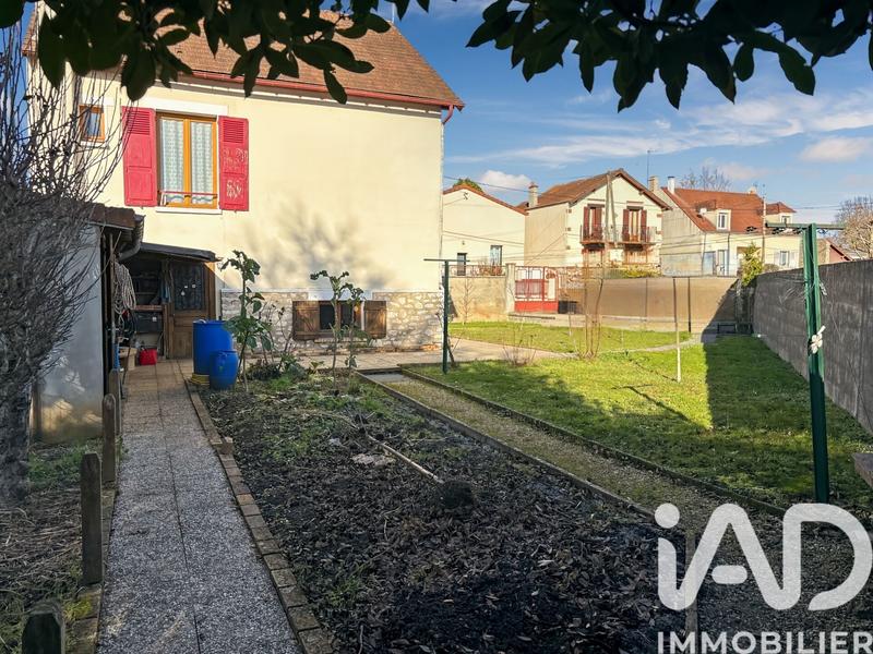Maison - 104 m² - 6 pièces
