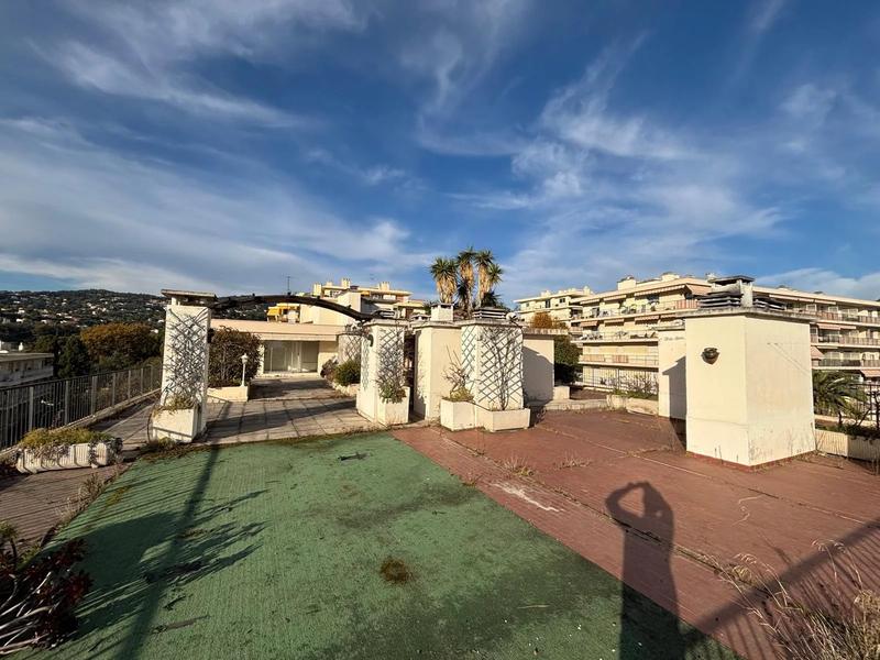 Appartement - 144 m² - 4 pièces