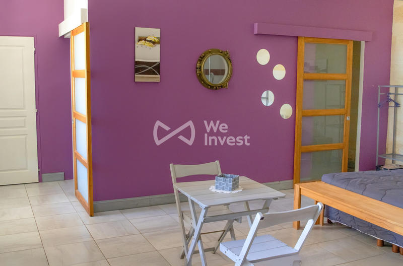 Maison - 341 m² - 12 pièces