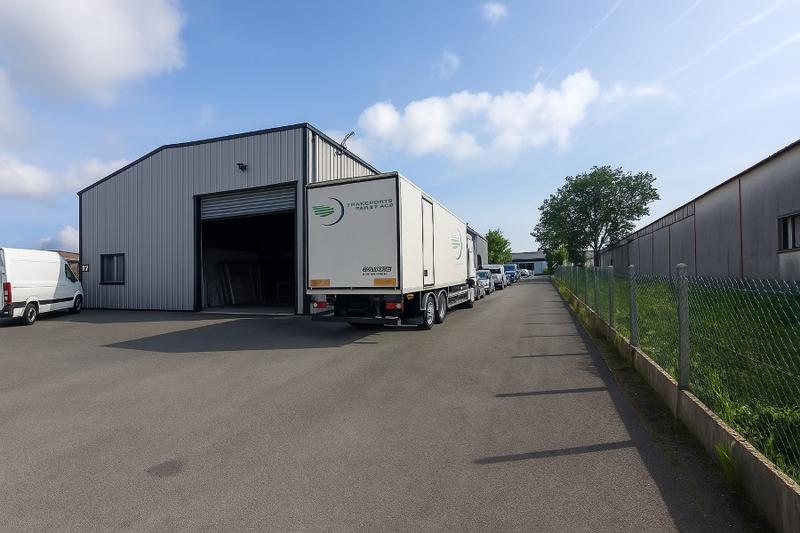Local d'activité / Entrepôt - 500 m²