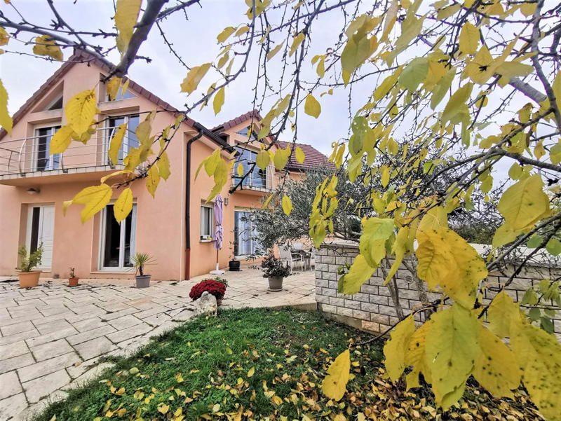 Maison - 156 m² - 7 pièces