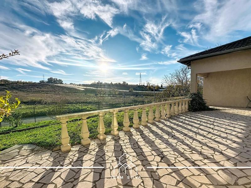 Maison - 105 m² - 4 pièces