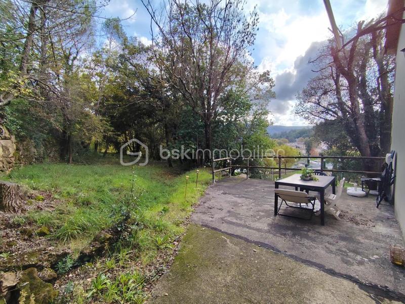 Immeuble - 166 m² - 10 pièces