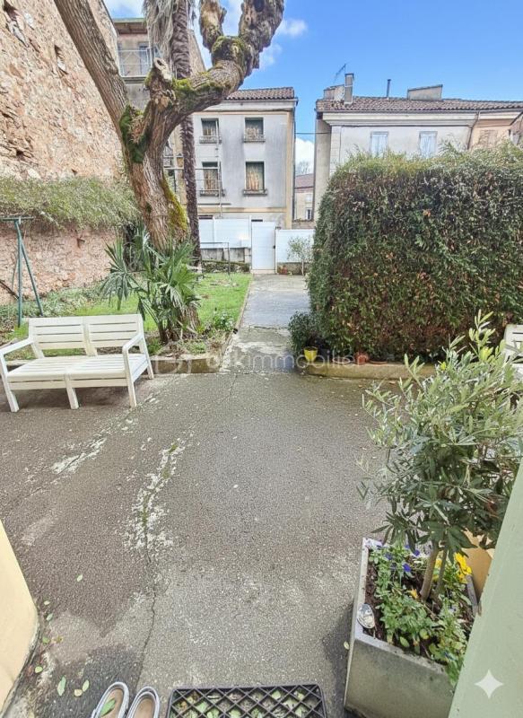 Demeure - 139 m² - 6 pièces