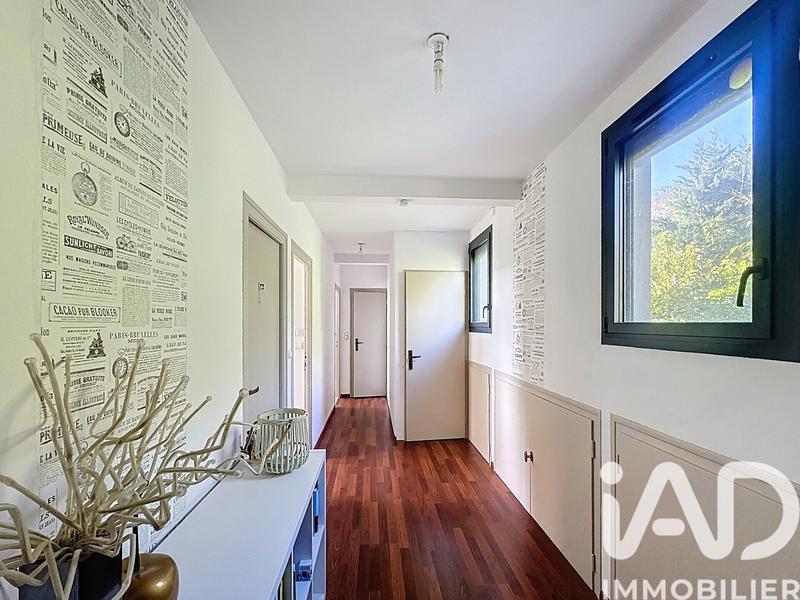 Maison - 180 m² - 6 pièces