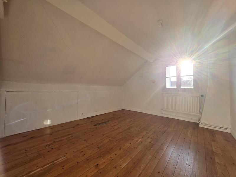 Maison - 144 m² - 7 pièces