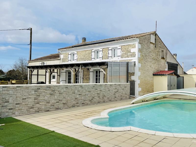 Maison - 170 m² - 7 pièces