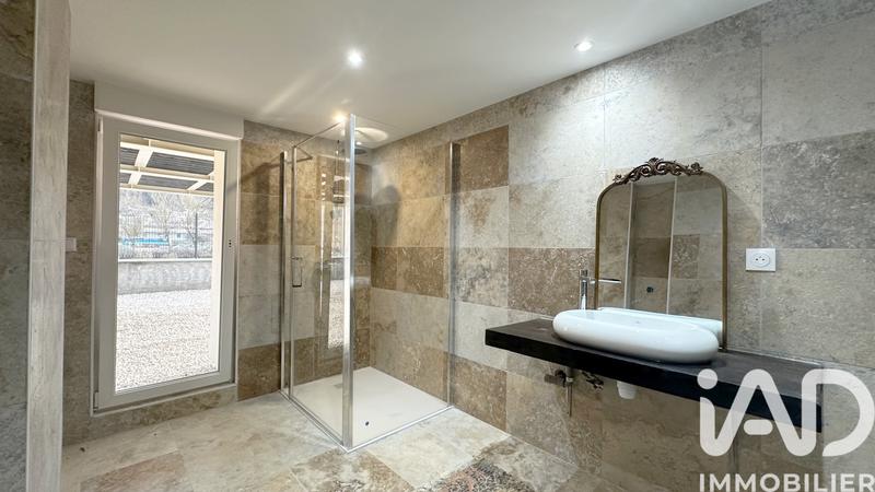 Appartement - 99 m² - 4 pièces