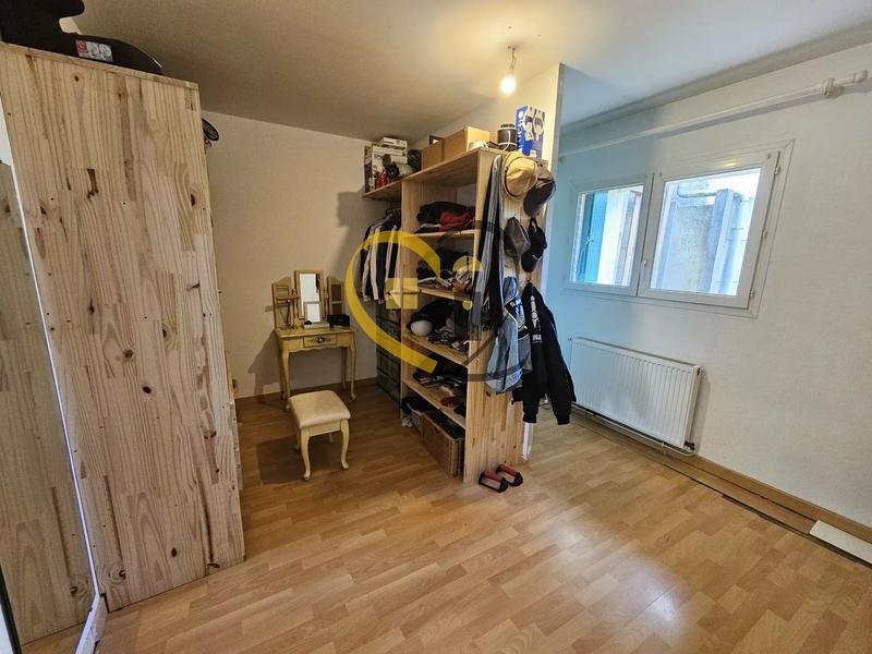 Maison - 185 m² - 6 pièces