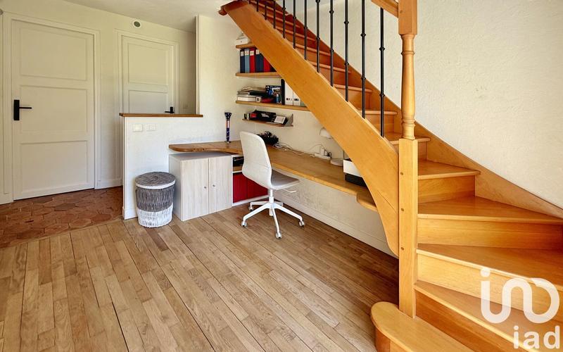 Maison - 196 m² - 7 pièces