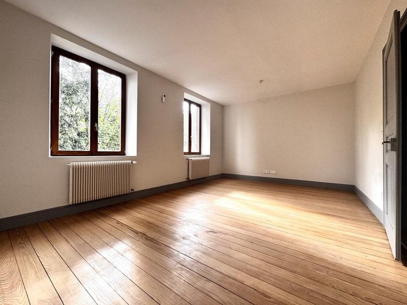 Appartement - 99 m² - 4 pièces