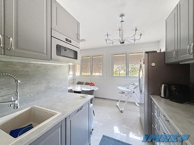 Appartement - 75 m² - 3 pièces