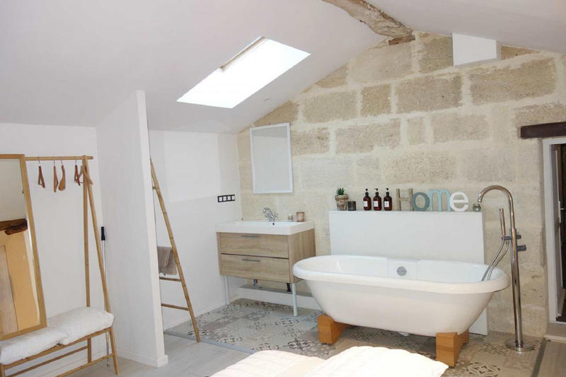 Maison - 268 m² - 8 pièces