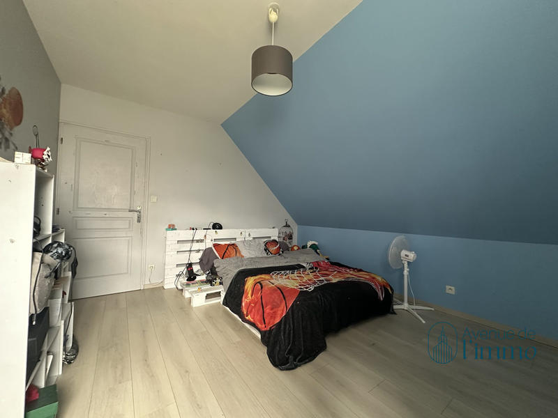 Maison - 143 m² - 7 pièces