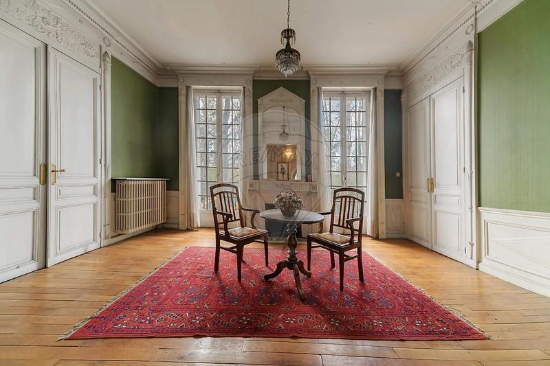 Hôtel particulier - 300 m² - 12 pièces