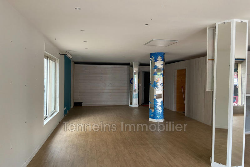 Local commercial - 134 m²