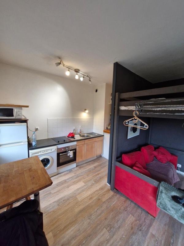 Studio - 30 m² - 1 pièce