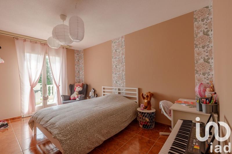 Maison - 216 m² - 6 pièces