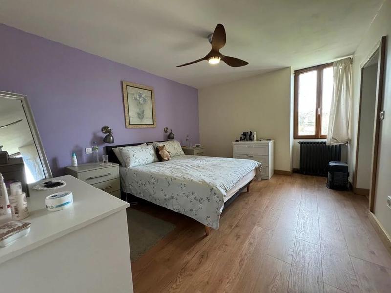 Maison - 180 m² - 7 pièces