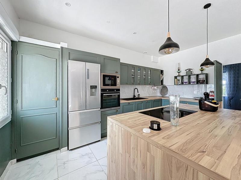 Maison - 135 m² - 5 pièces