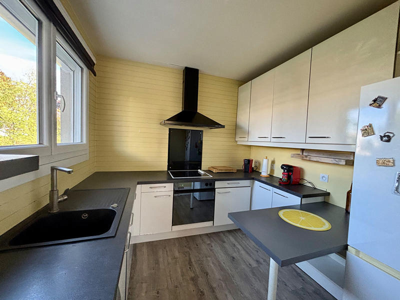 Appartement - 98 m² - 3 pièces