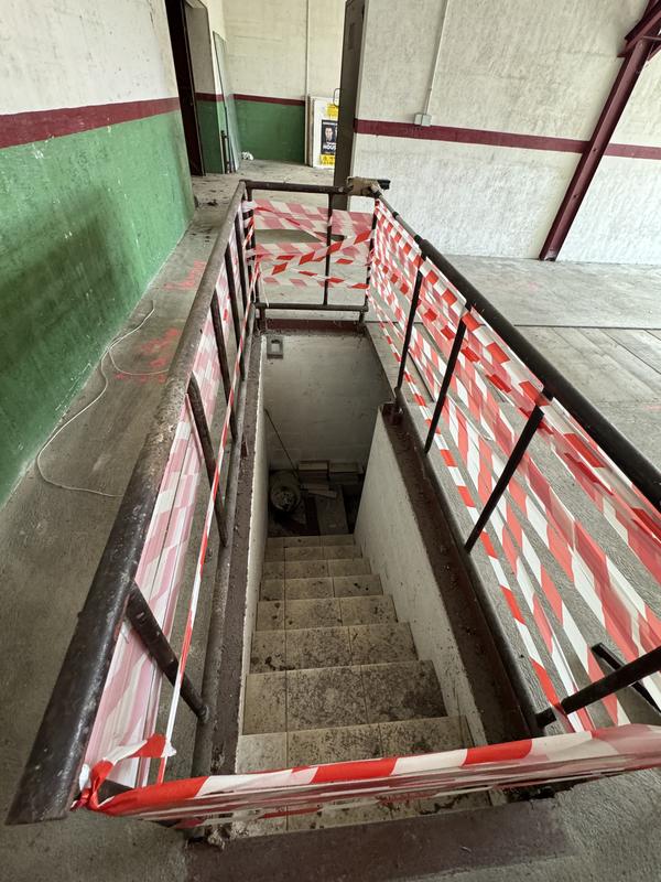 Local commercial - 100 m² - 2 pièces