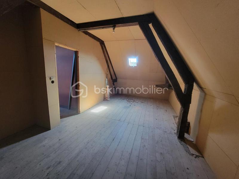 Propriété - 227 m² - 12 pièces