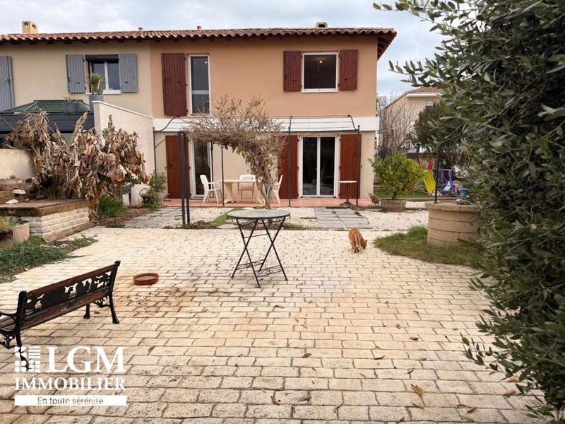 Maison - 95 m² - 4 pièces