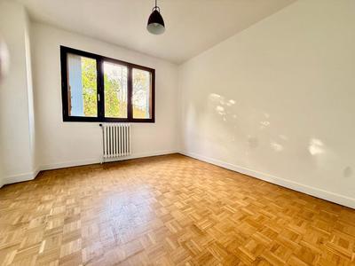 Appartement - 94 m² - 4 pièces