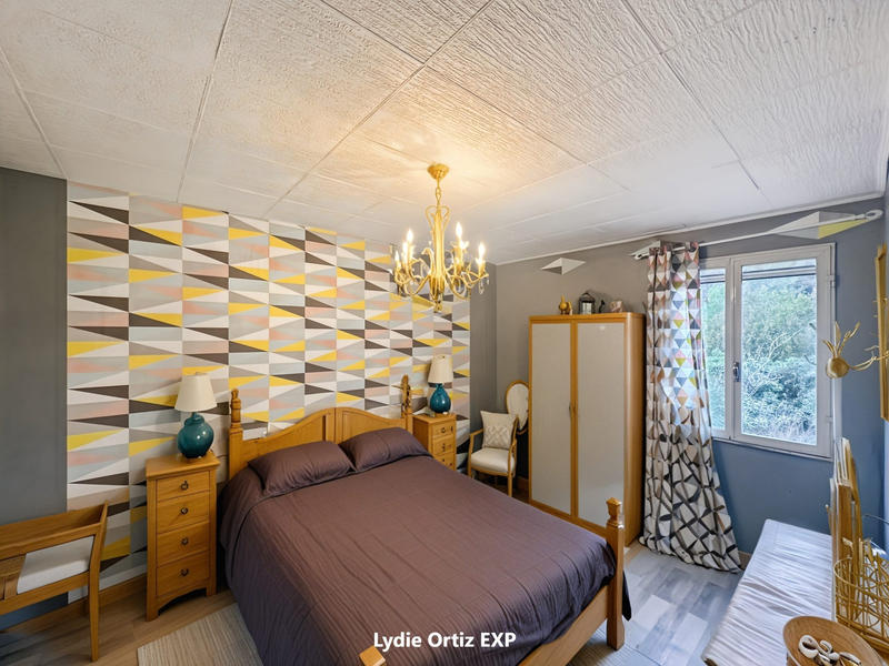 Villa - 200 m² - 12 pièces