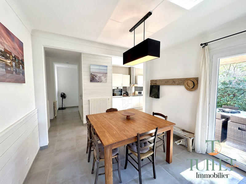 Maison - 93 m² - 4 pièces