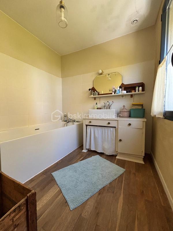 Maison en pierre - 110 m² - 5 pièces